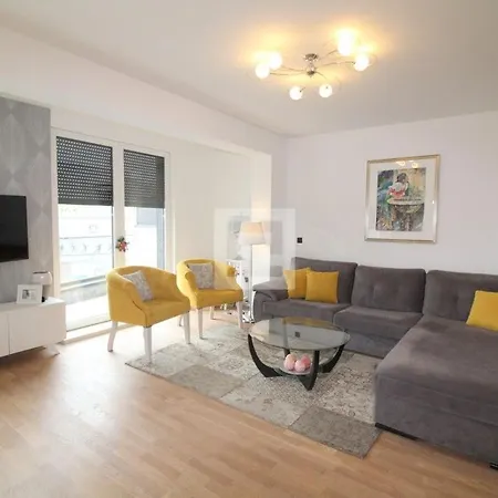 2 Bedroom Apartment *